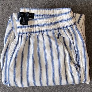Tahari Pants size Small
